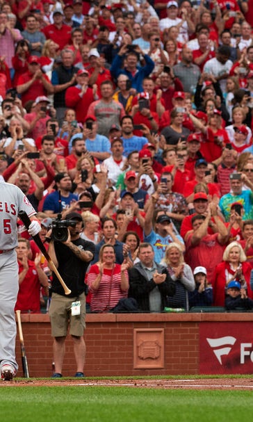 Pujols cheered in return, but Angels fall to Cardinals 5-1